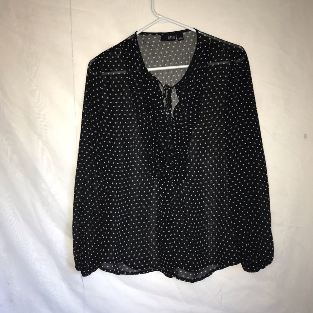 A.n.a blouse star pattern with cinched sleeves